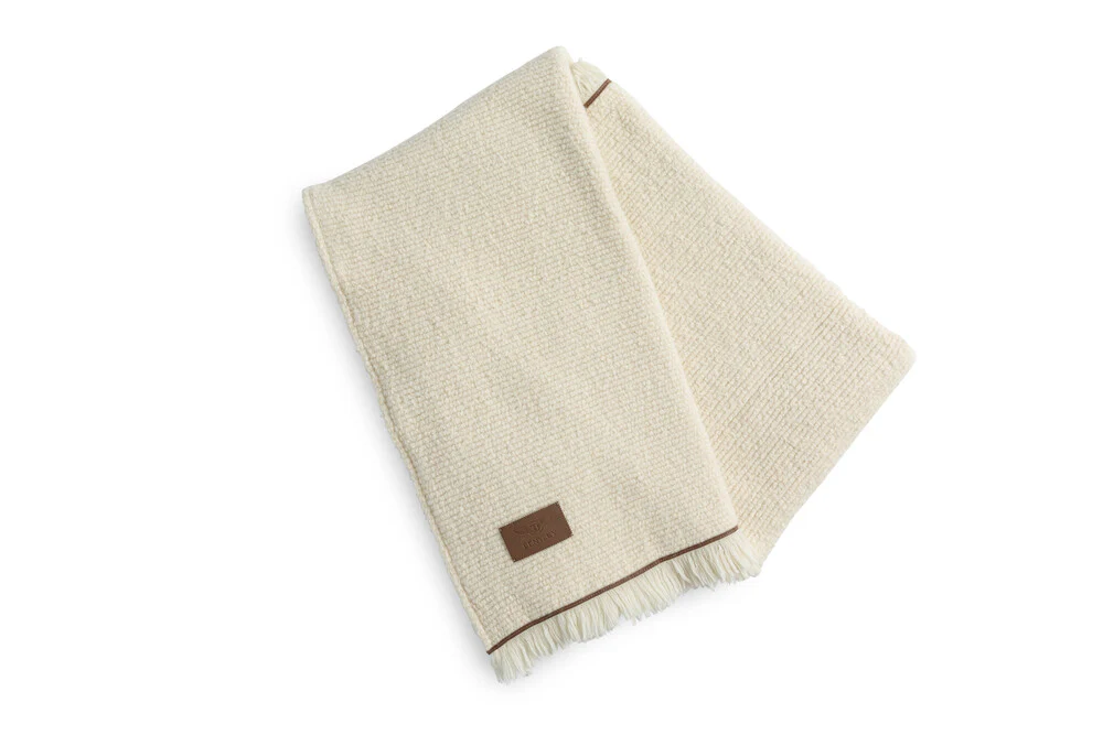 Bouclé throw