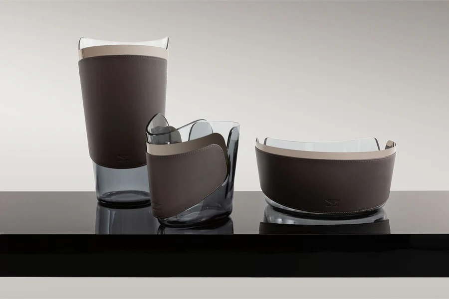 Lunar vases