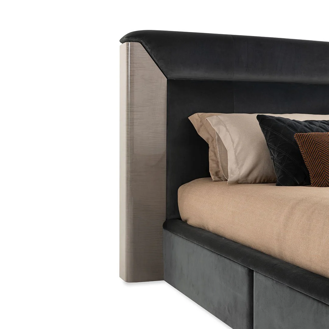 Tiverton bed